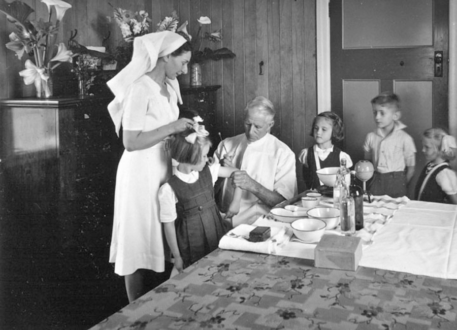Vaccin ges till barn, 1946